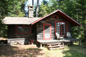 Hawkeye-Cabin-L