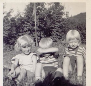 1945 July Carol, John, Fay