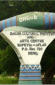 2006-Dagbe-Cultural-sign-L